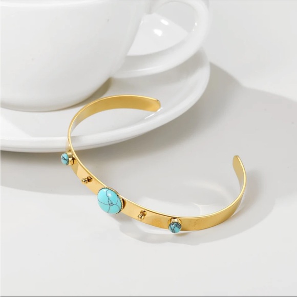 18K Gold Plated Stainless Steel Bangle - Picture 3 of 5